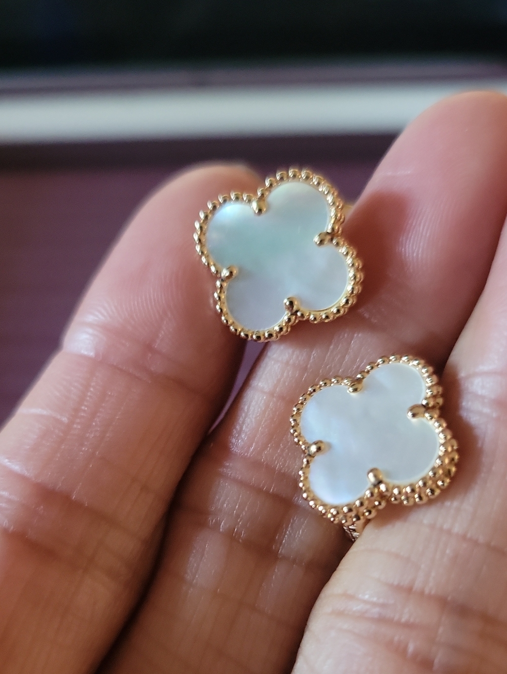 18k Gold Gold & Mother of Pearl Clover Stud Earrings Full Marked Au750